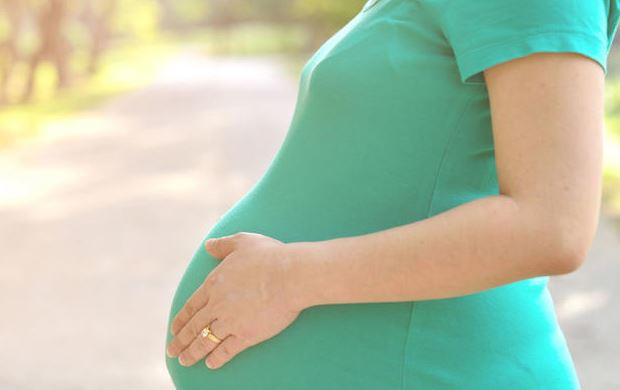¿Cuándo aparecen los primeros síntomas de un embarazo ectópico?