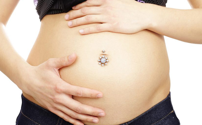 Es conveniente el uso de piercings en el embarazo