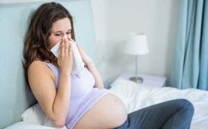 toser o estornudar en el embarazo