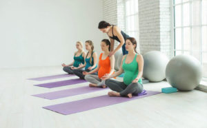 Importancia de los ejercicios de yoga para la preparación al parto