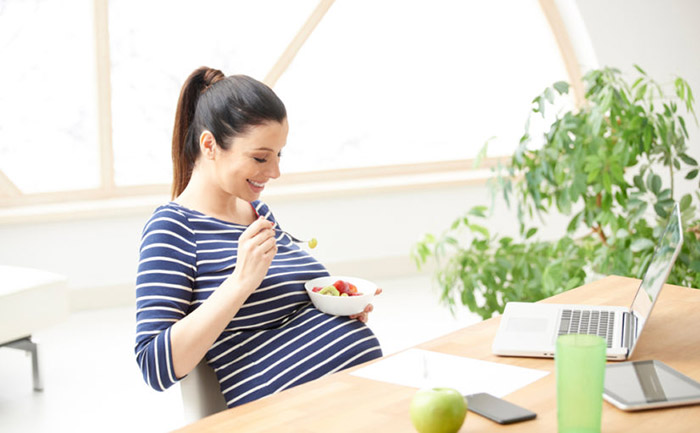 Consejos para comer en el trabajo durante el embarazo