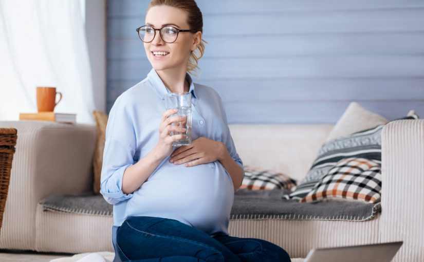 Cómo hidratarte durante el embarazo