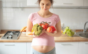 ¿Cómo lavar y desinfectar las frutas y las verduras en el embarazo?