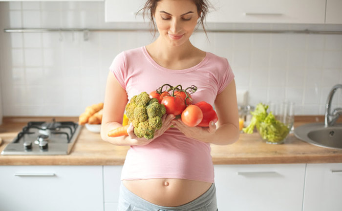 ¿Puedo usar lejía para lavar las frutas en el embarazo?