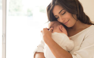El uso de los productos de belleza durante la lactancia materna