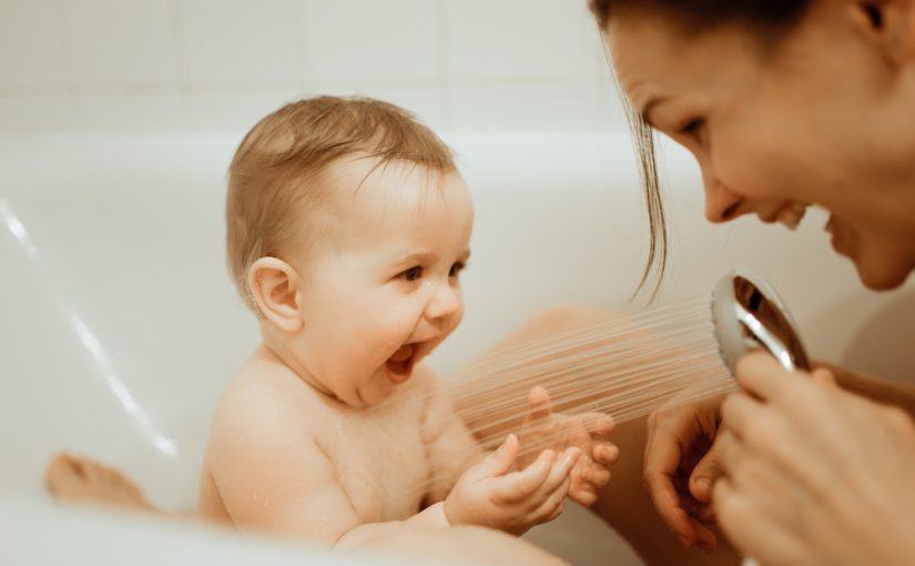 Consejos para cuidar la piel de nuestro bebé de forma natural