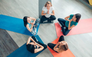 Cómo elegir tu esterilla de yoga durante el embarazo y acertar