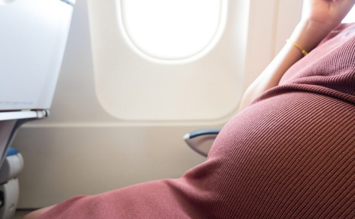 Cuándo no se puede viajar durante el embarazo