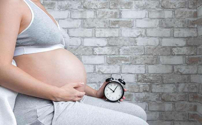 Qué hacer si no sientes al bebé el vientre